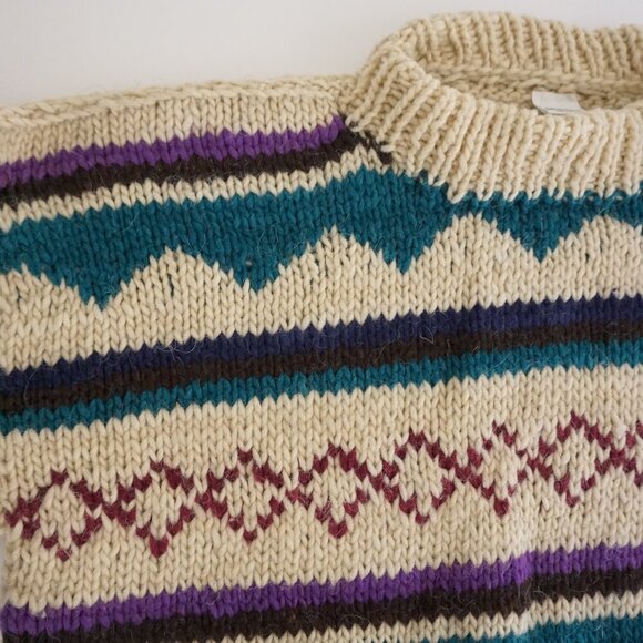 Cozy Multicolor Knit Sweater - Picture 10 of 13